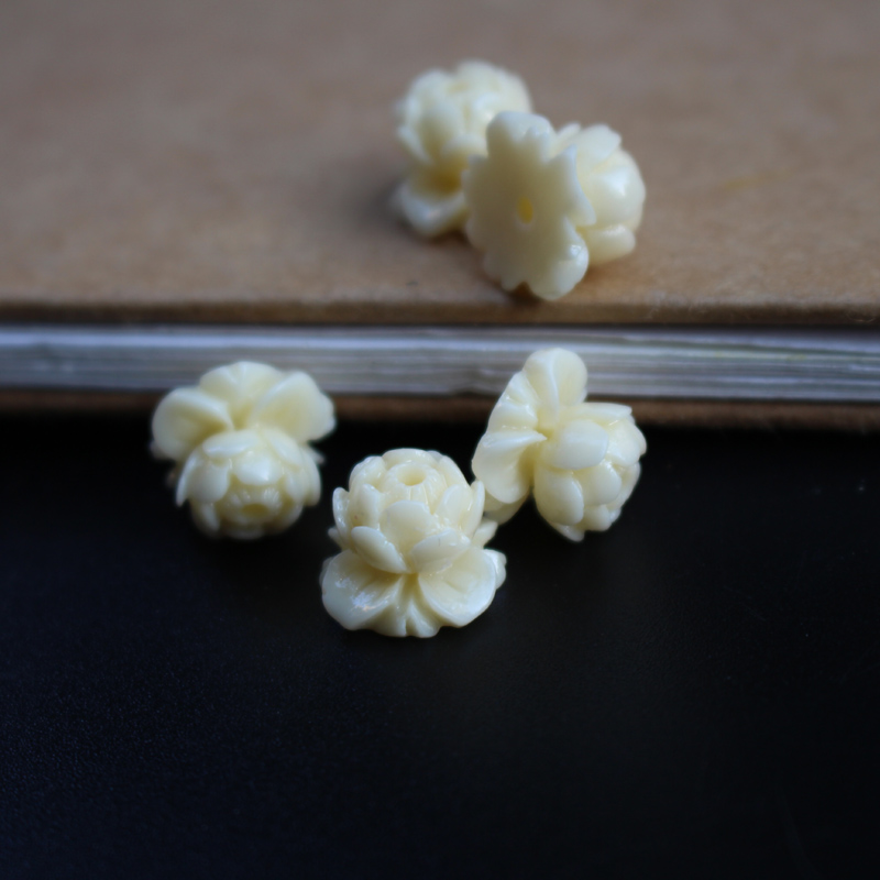 (20 pieces/lot) Carved Lotus B - Jewelry Making Table 评论和价格